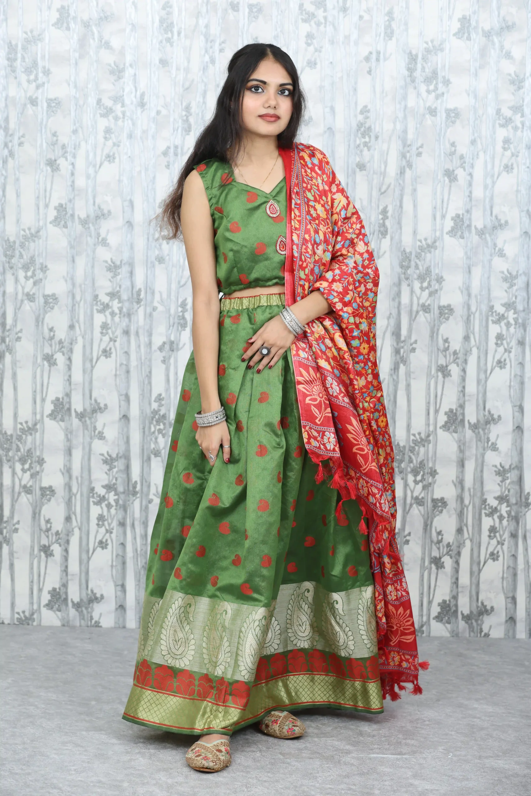 Green Banarasi Brocade Skirt & Crop Top with Red Kalamkari Dupatta – 3 Piece Set