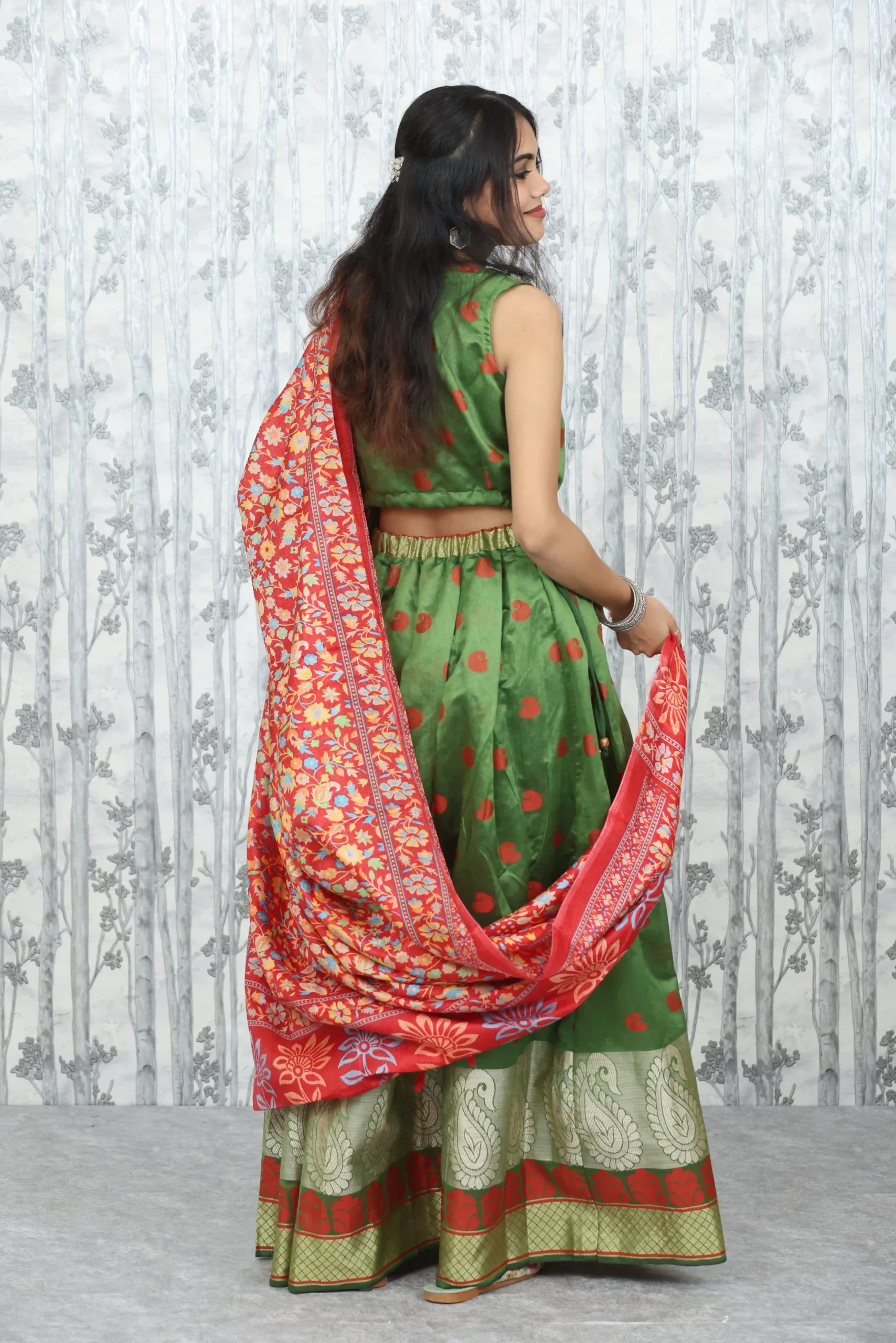 Green Banarasi Brocade Skirt & Crop Top with Red Kalamkari Dupatta – 3 Piece Set