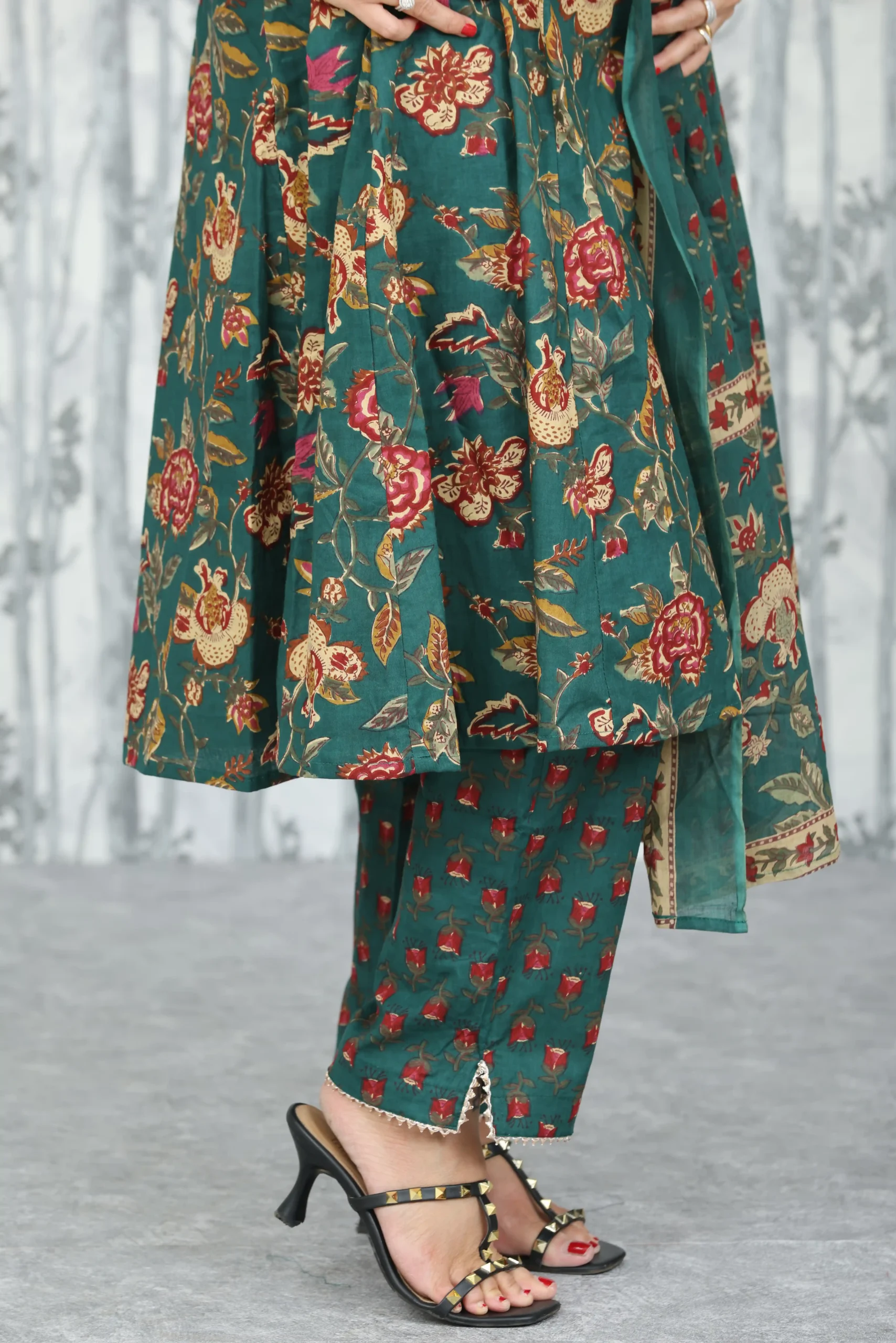 Green Sanganeri Handblock 3-Piece Cotton Suit with Embroidered Neck