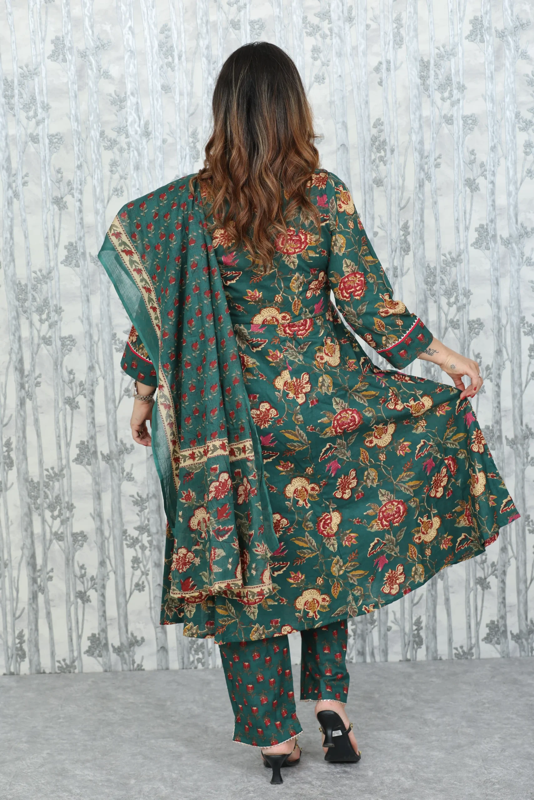 Green Sanganeri Handblock 3-Piece Cotton Suit with Embroidered Neck