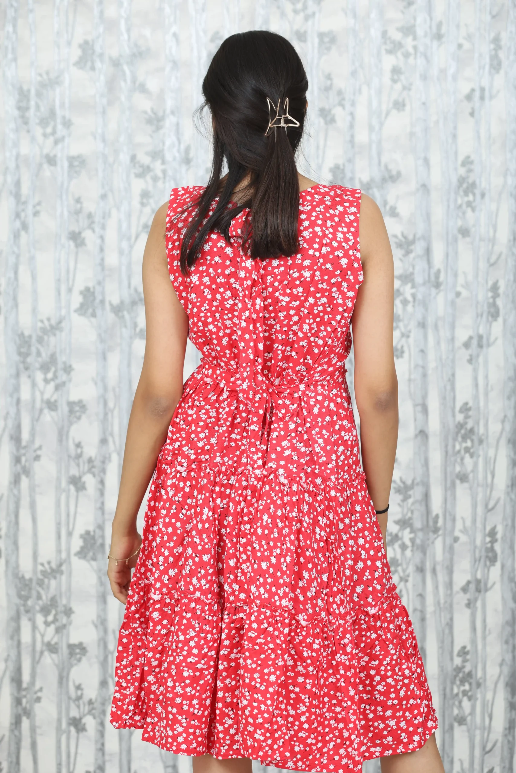 Red Floral Tiered Knee-Length Dress – Nine2Five