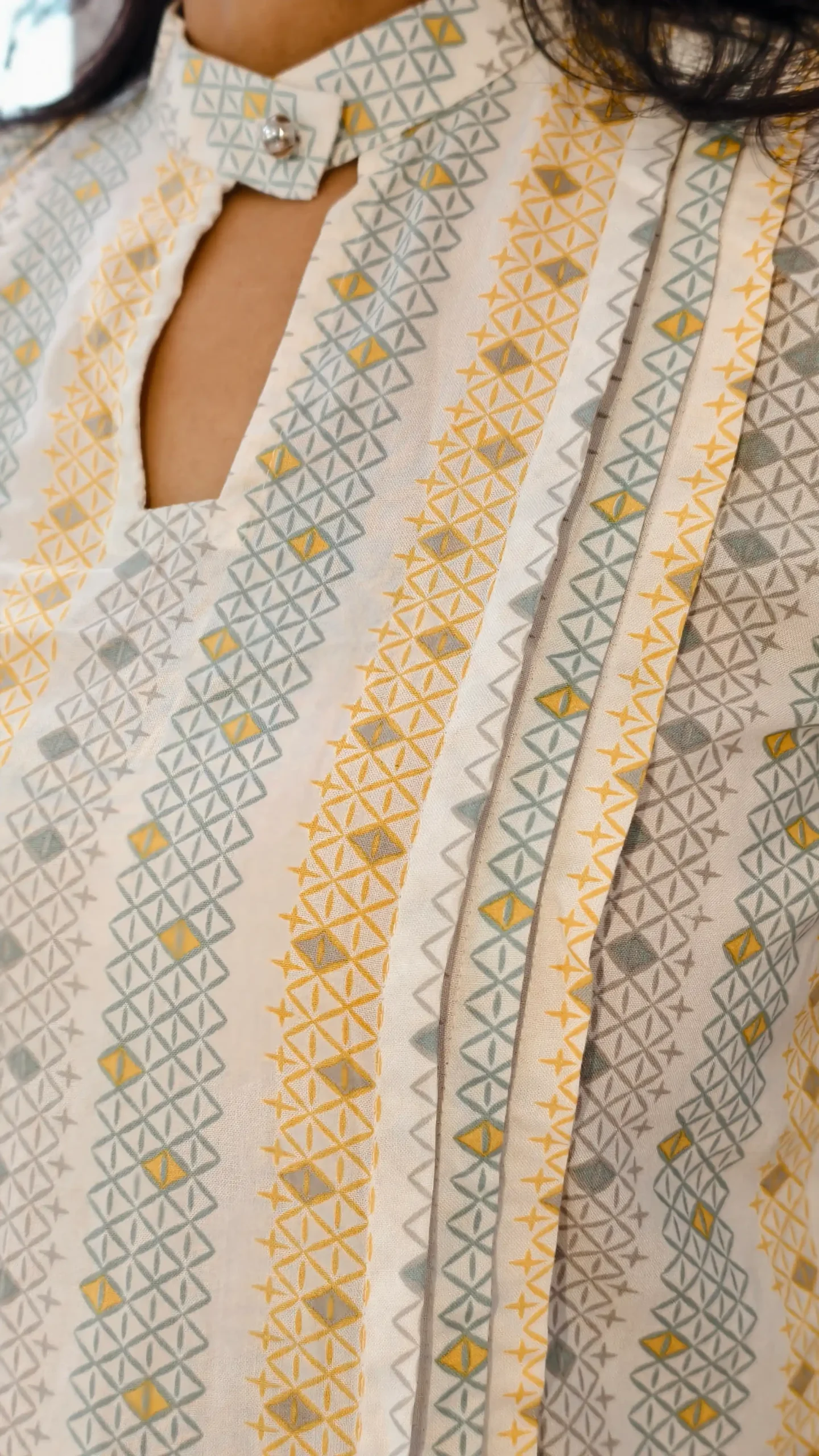 Nine2Five Geometric Print Cotton Top