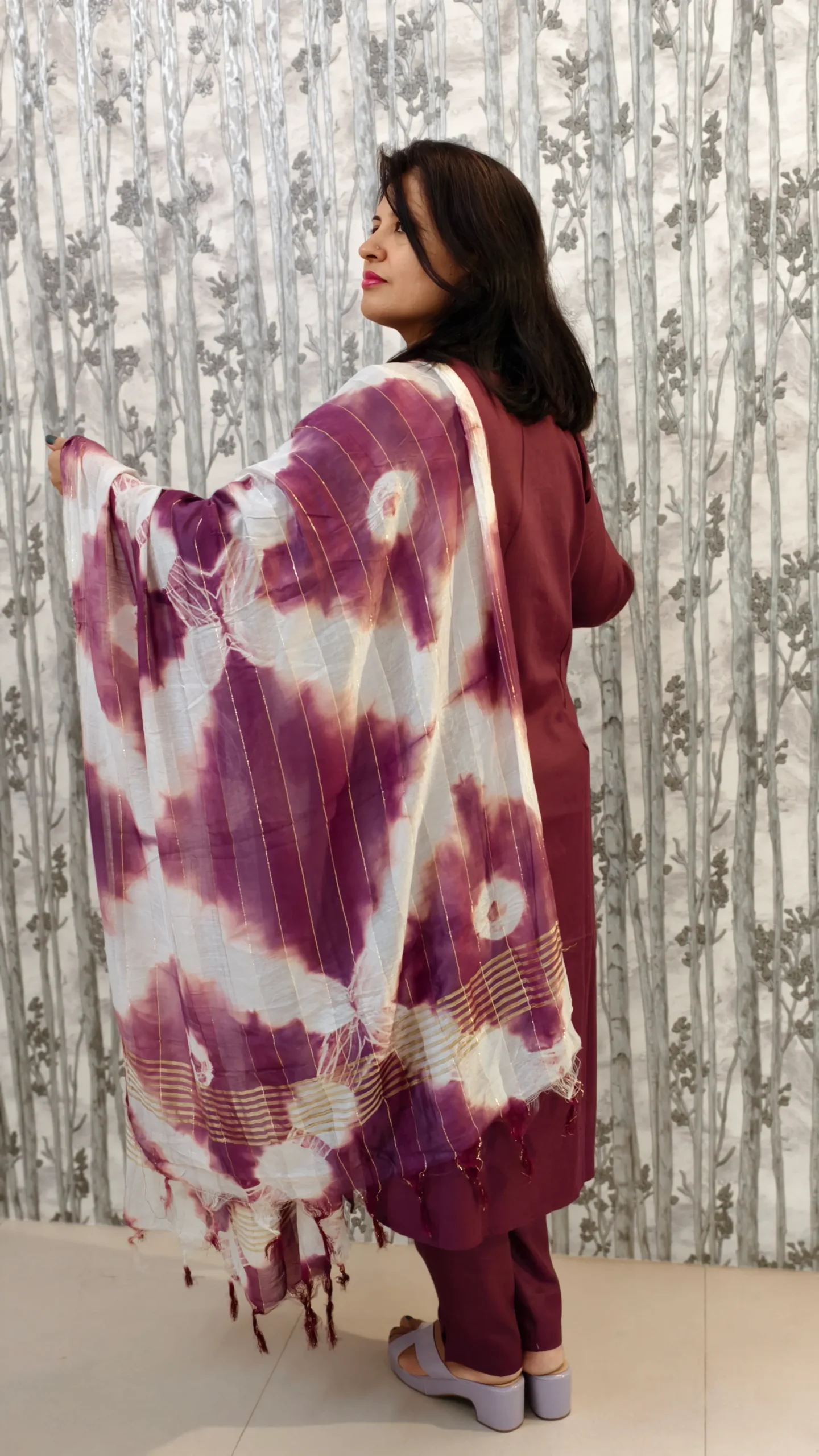 Wine Cotton Kurti Pant Set with Shibori Dupatta – Elegant Everyday Ethnic Wear