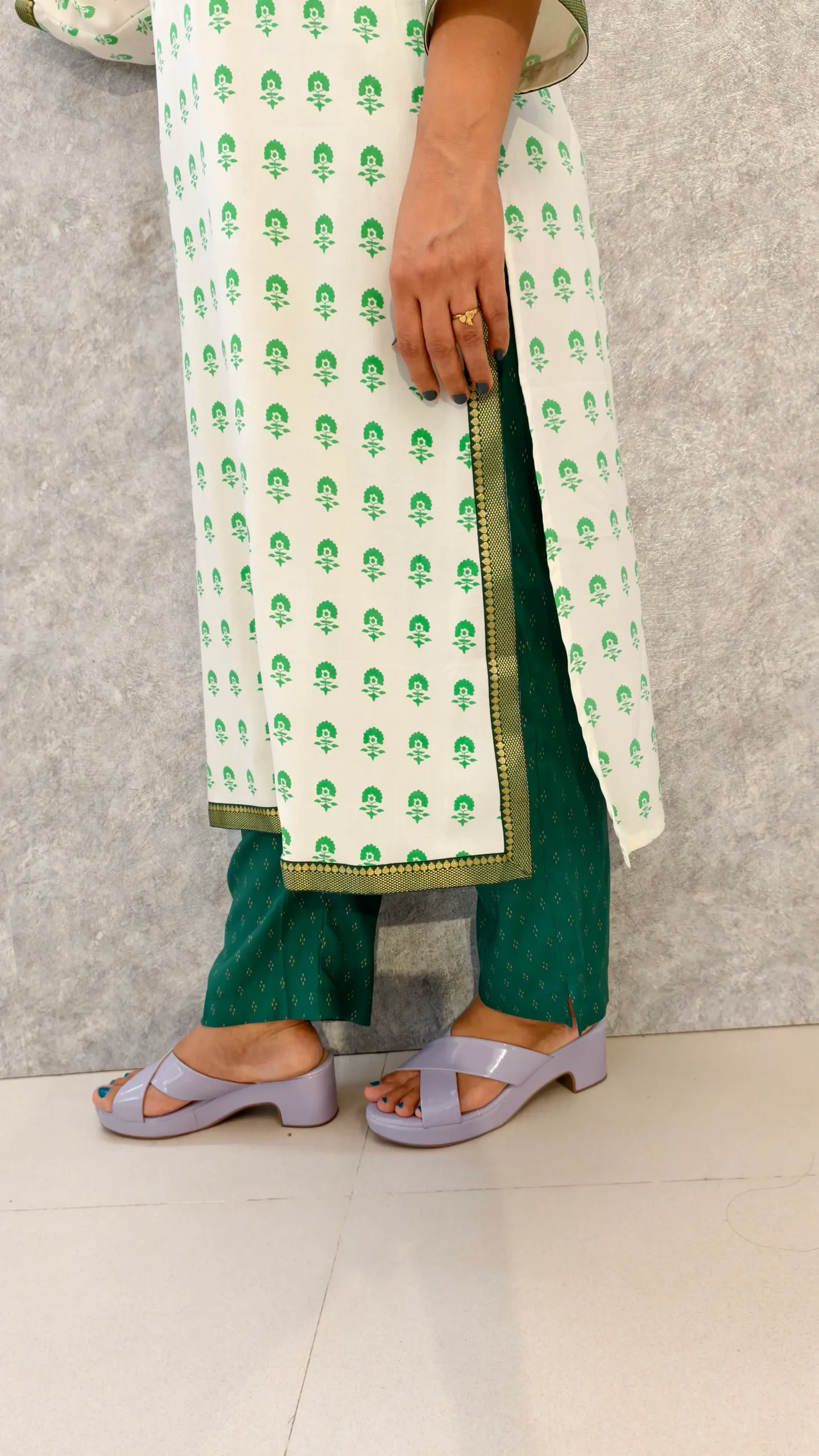 Off-White & Green Cotton Rayon Kurti Pant Set – Nine2Five Plus