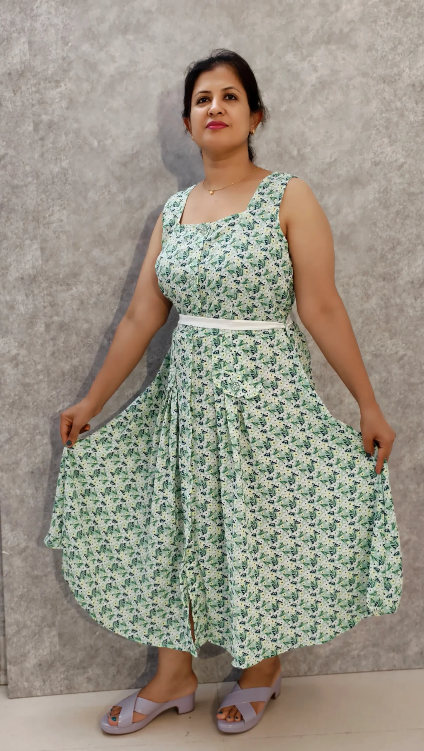 Green Floral Polymoss Midi Dress – Nine2Five Plus