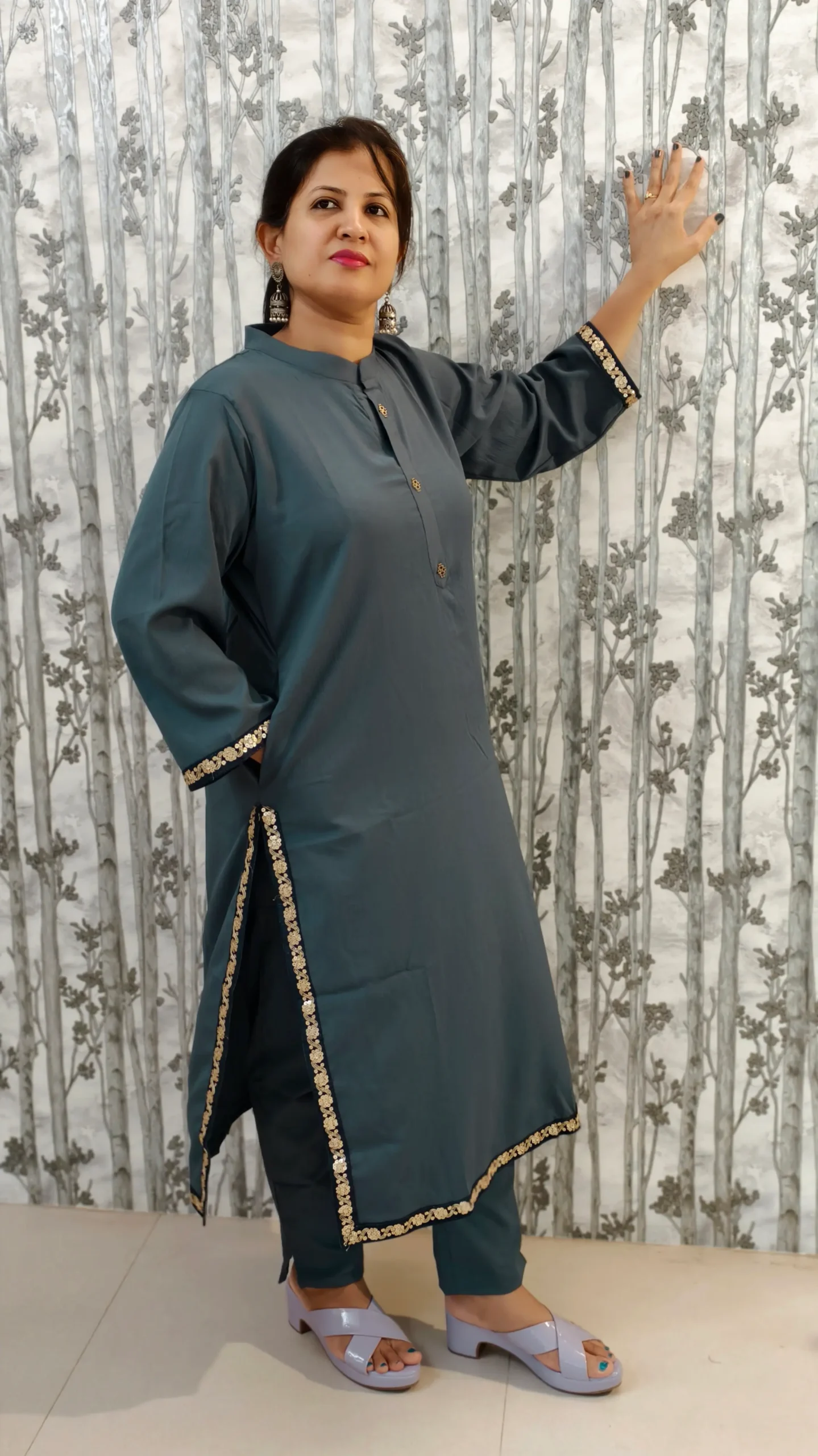 Grey Delta Kurti Pant Set with Lace Hemlines & Pocket