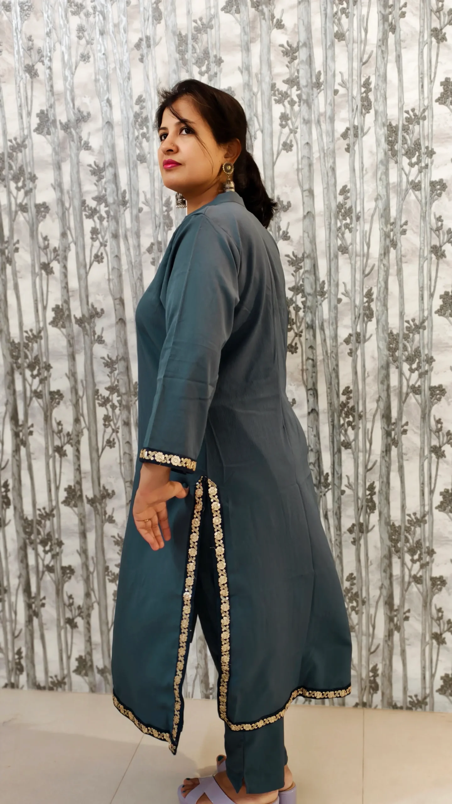 Grey Delta Kurti Pant Set with Lace Hemlines & Pocket