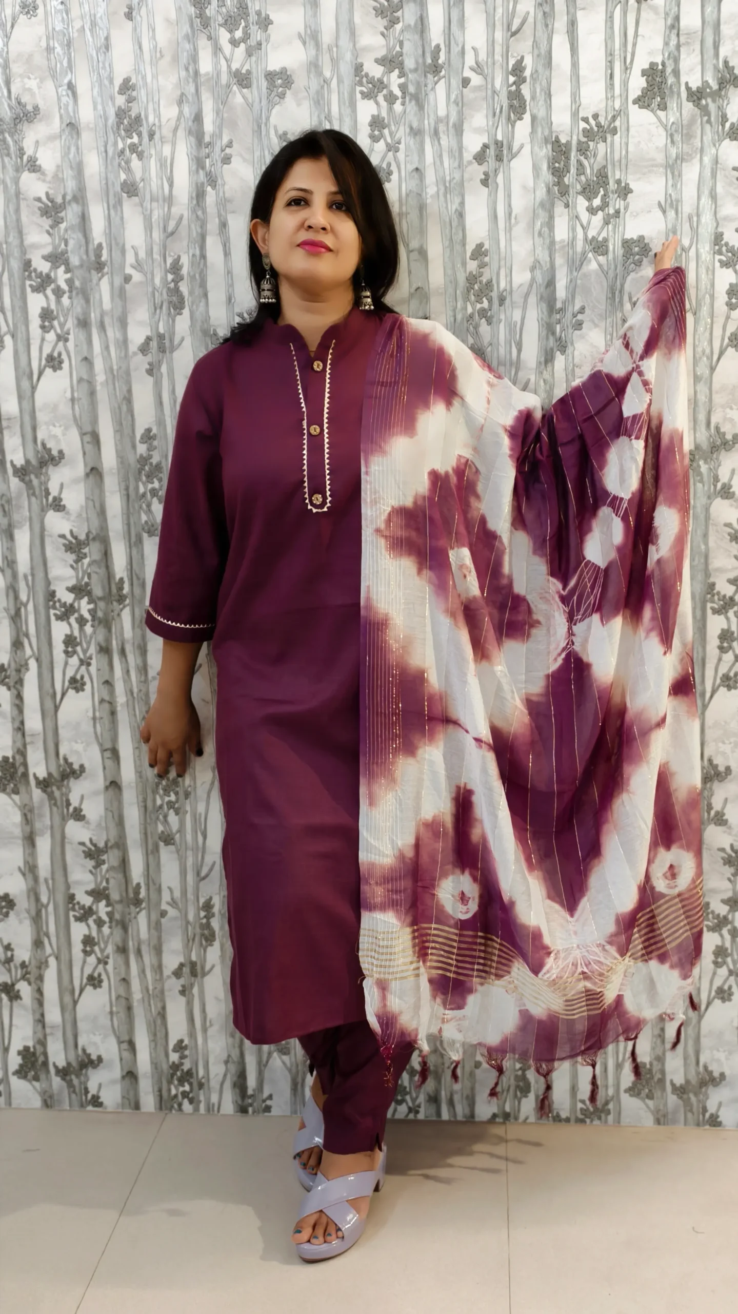 Wine Cotton Kurti Pant Set with Shibori Dupatta – Elegant Everyday Ethnic Wear