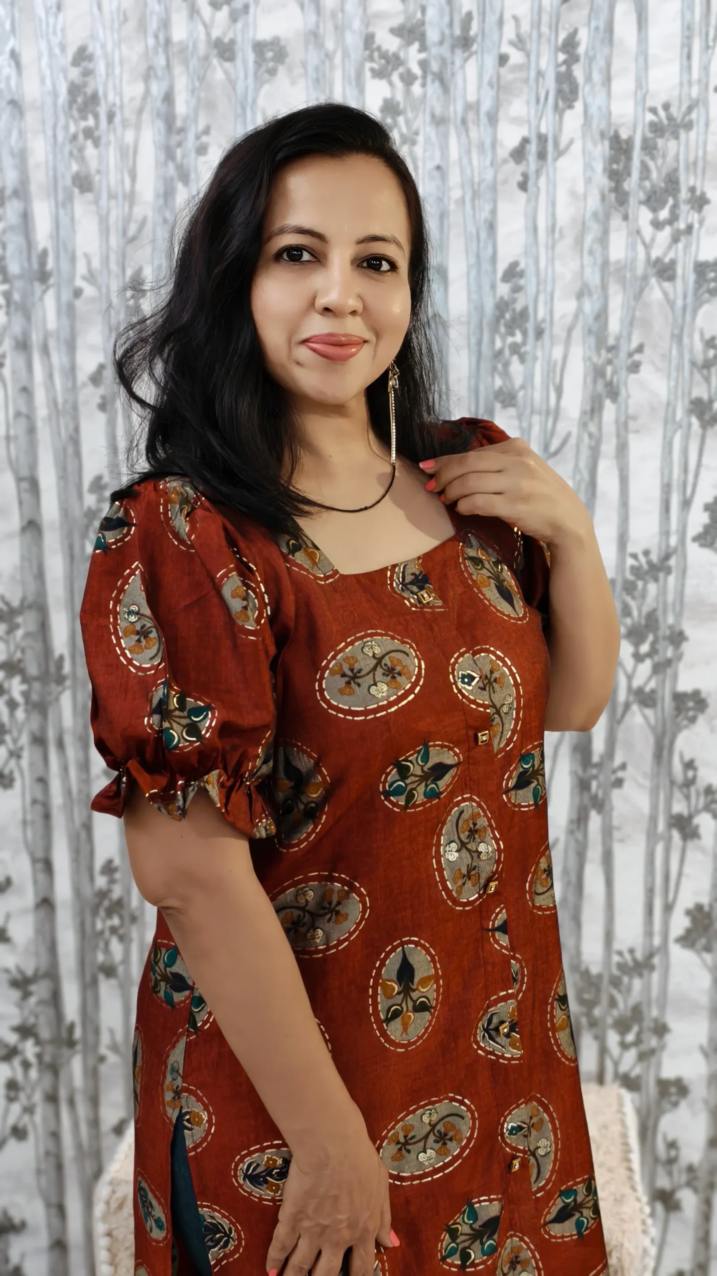 Maroon Rayon Kurti with Puff Sleeves & Ethnic Motifs – Elegant Everyday Wear