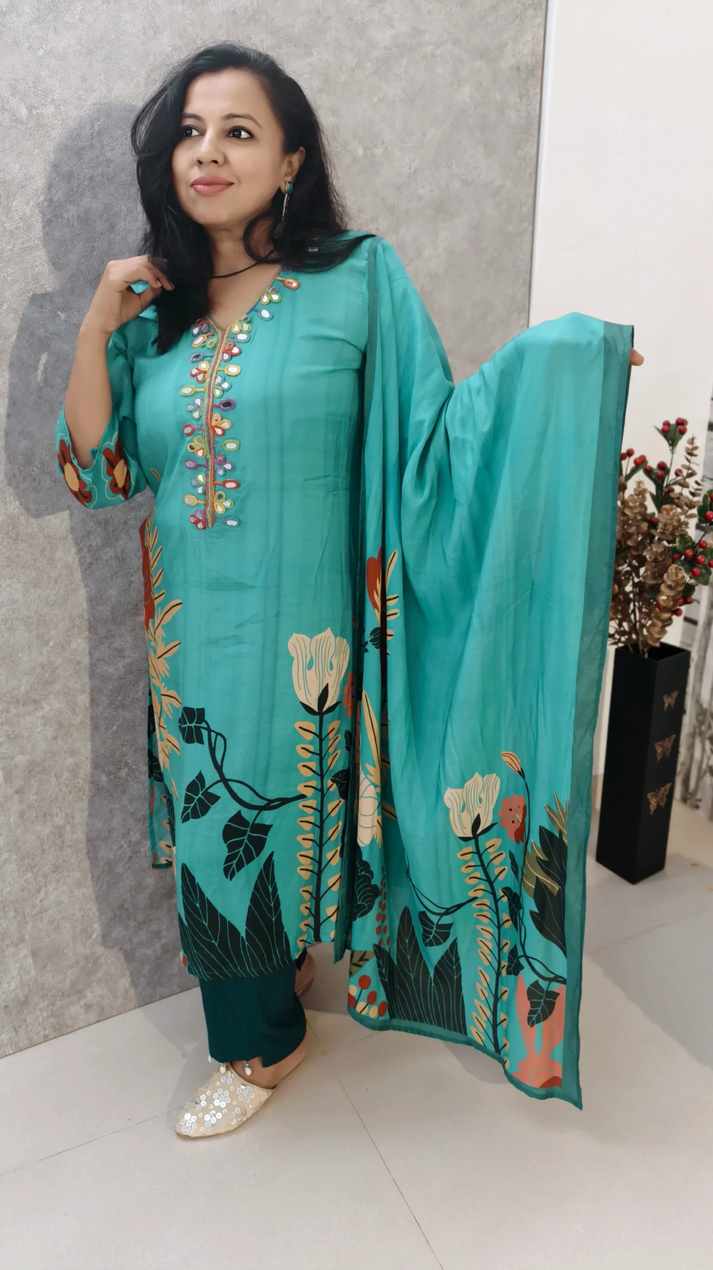 Teal Green Kurti Set with Mirror Work Neckline – Nine2Five